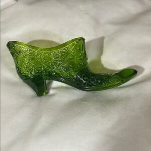 Fenton Art Glass shoe in green Daisy & Button pattern